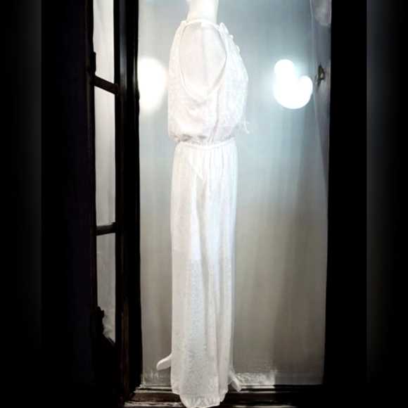 BETSEY JOHNSON BLOUSON WHITE MAXI DRESS NWT! - Picture 6 of 14